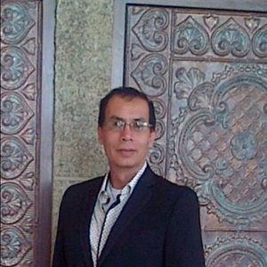 Meet your Posher, Carlos